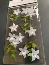 RECOLLECTIONS 3D STICKERS BEAUTIFUL VELLUS WHITE FLOWERS MULTI-SIZE DAISY 6PCS