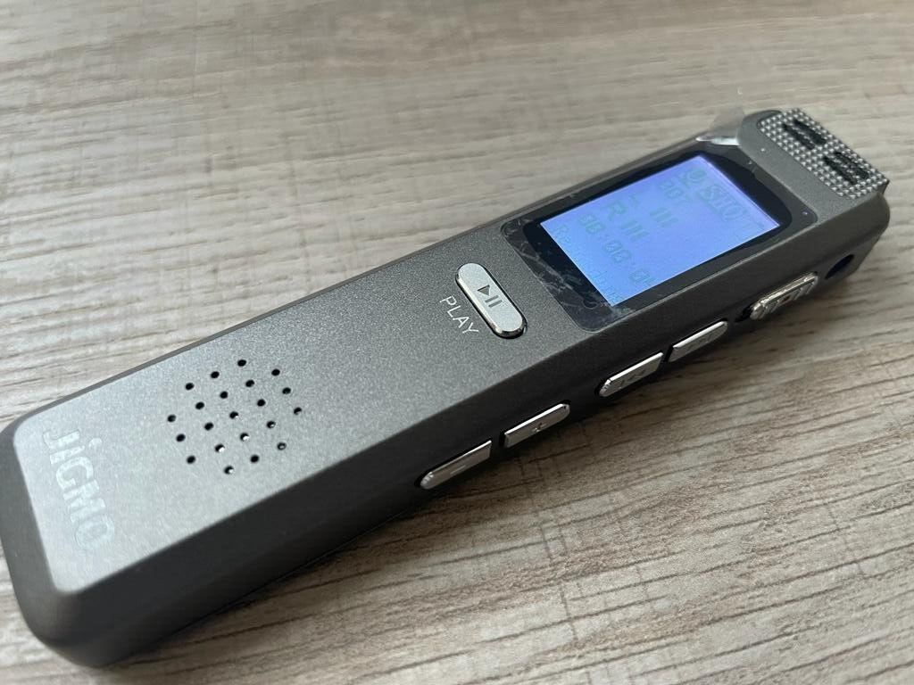 180 Hrs Battery Voice Recorder - Dictaphone 8GB Expandable by Additional 32GB -
