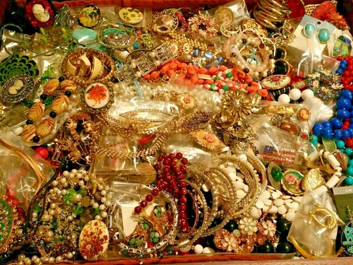 Vintage Estate Modern Costume Jewelry Lots Wear Repair Craft