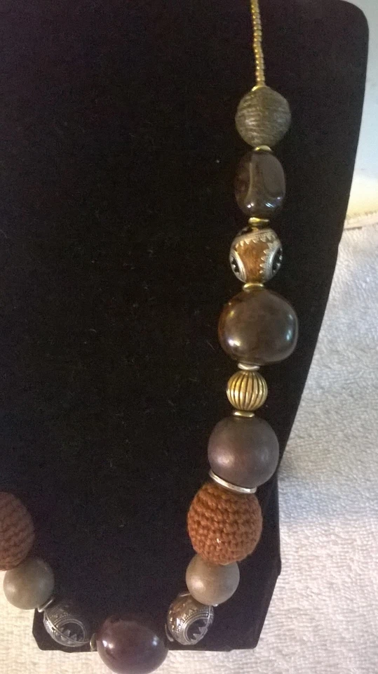 Collar Chico's Grueso Marrón Cuentas con Bolas Tejidas Plata Acabado Buey NUEVO SIN ETIQUETAS. Foto 3 de 4