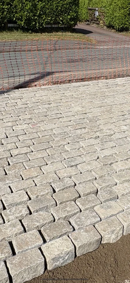 Reclaimed Granite Cobblestones Setts from Glasgow King George the 5th Docks - Image 4 of 4