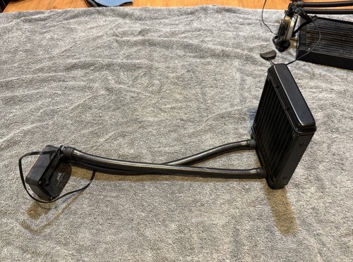 Corsair Liquid CPU Kühler (2x) Hydro H60 & Hydro Pro H115i (ohne Lüfter) - Bild 2 von 15