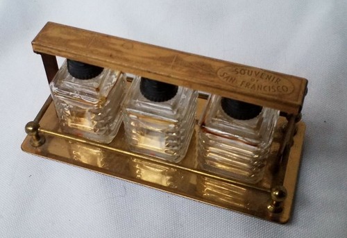 Scatola Profumo Vintage Ottone W 3 Bottiglie Vetro Pat Pend Souvenir Di San Francisco - Foto 1 di 13