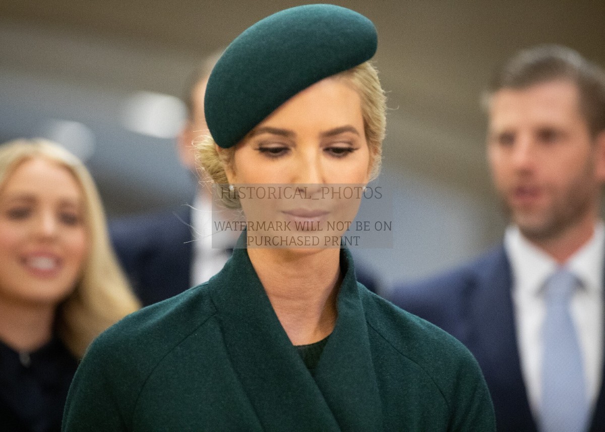 IVANKA TRUMP ATTENDING DONALD TRUMPS 2025 INAUGURATION 5X7 PHOTO