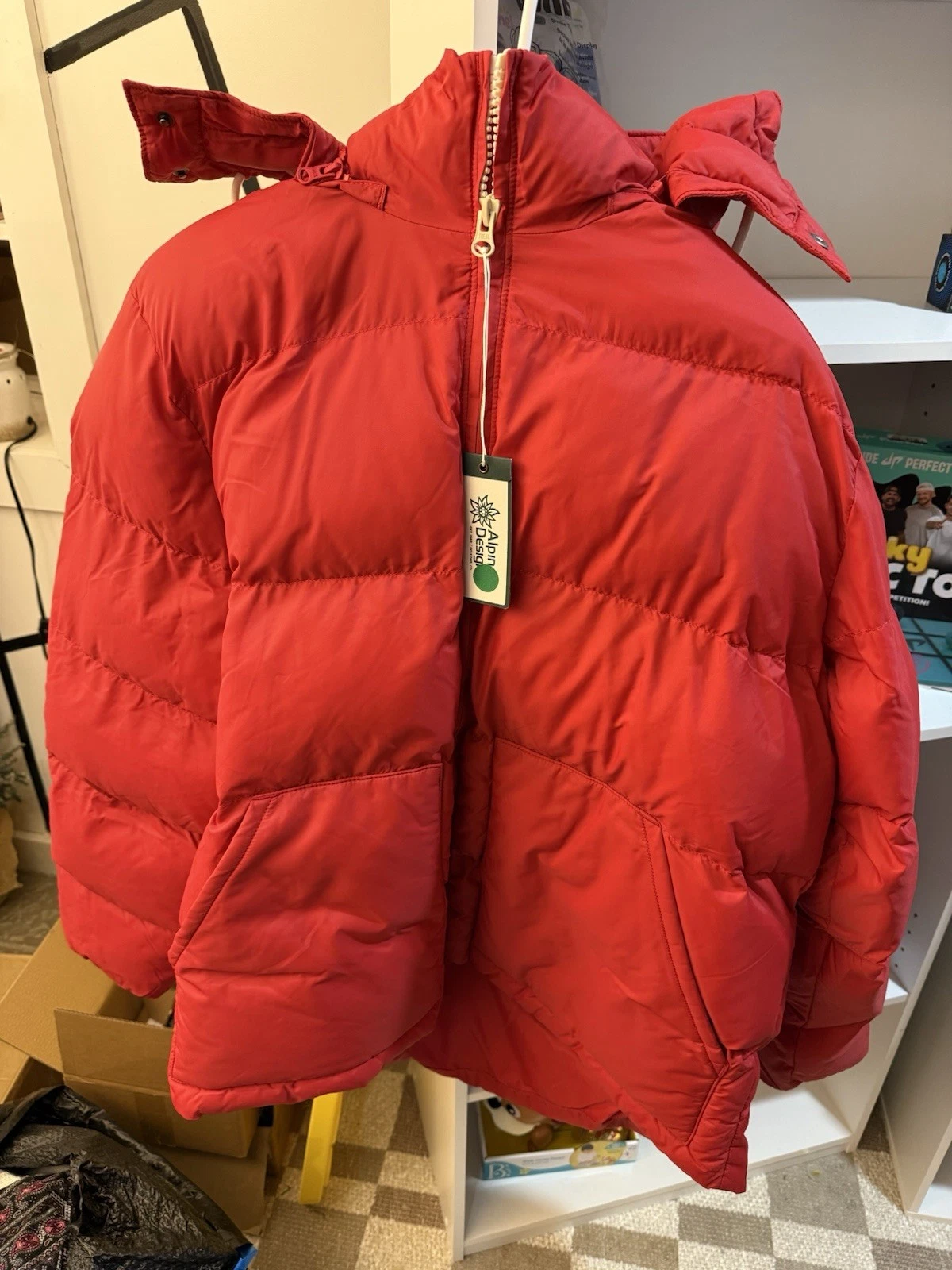 Alpine Design Men’s 1962 Puffer Jacket Size XL Removable Hood (Item 269-271 )