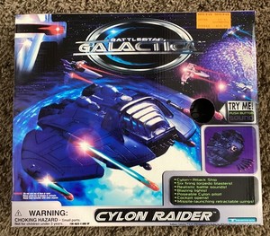 1996 Battlestar Galactica Cylon Raider Trendmasters NIB
