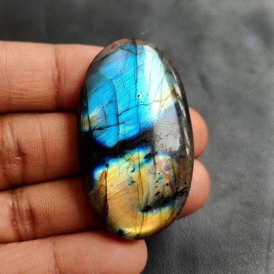 Natürlicher Multi Blue Flash Labradorit Cabochon Edelstein ovale Form 86 kt...