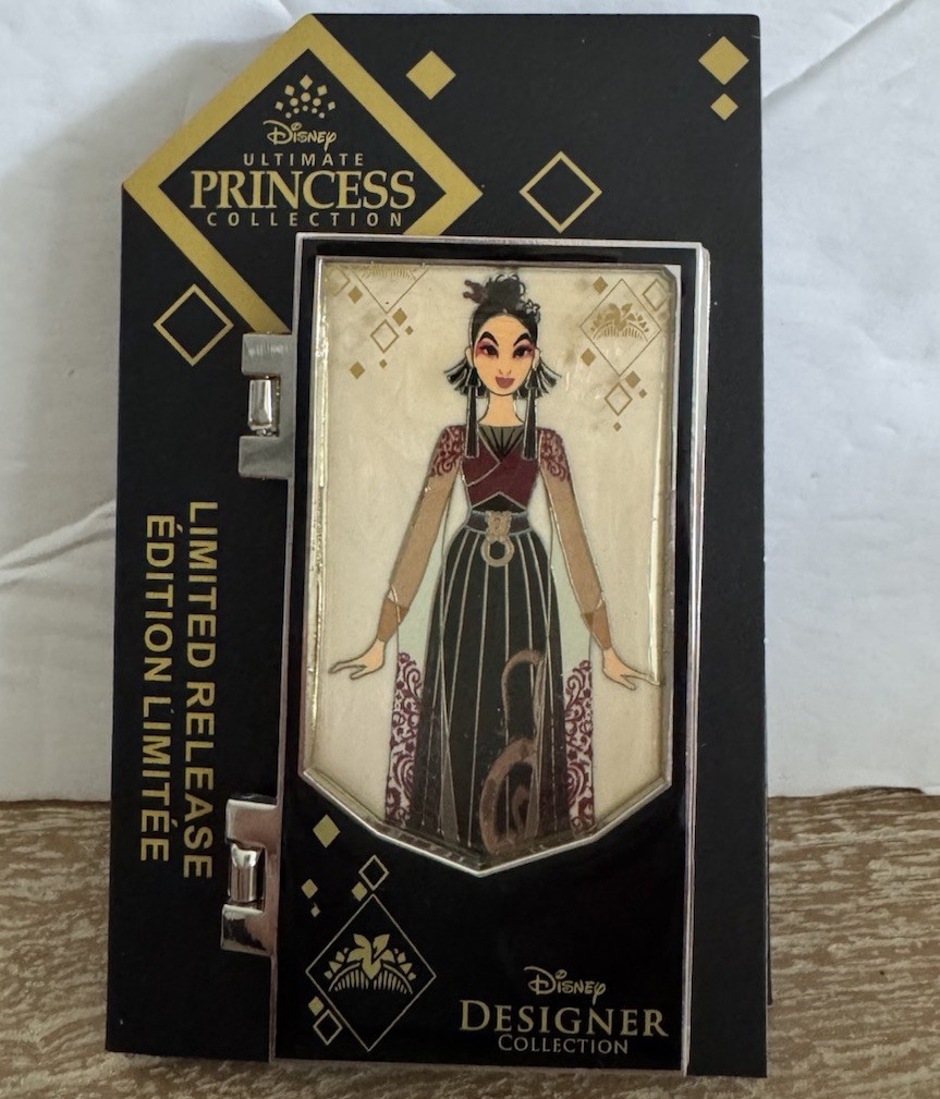 Mulan Disney Designer Collection Hinged Pin  Limited Release 2022 New