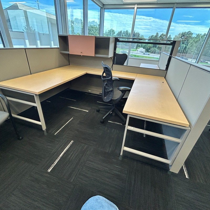 175 Herman Miller Cubicle WORK STATIONS