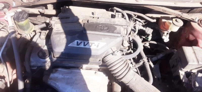 Used Air Cleaner Assembly fits: 2004 Toyota Rav4 2AZFE engine Grade A Foto 2 de 4