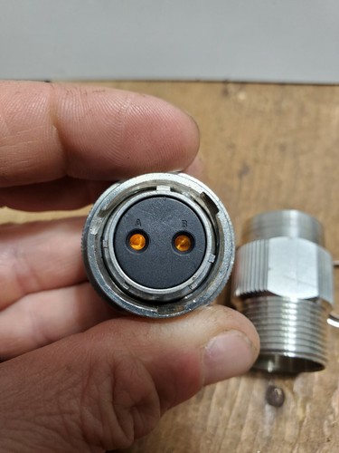 RF Circular Power Connector 48V DC Female RRH Molex 73415 8050 1537 Used - Picture 3 of 9
