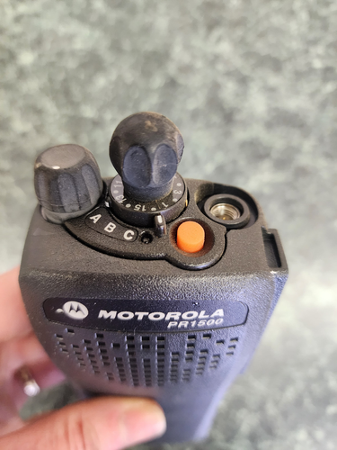 Radio bidireccional Motorola PR1500 UHF - sin batería - Imagen 4 de 7
