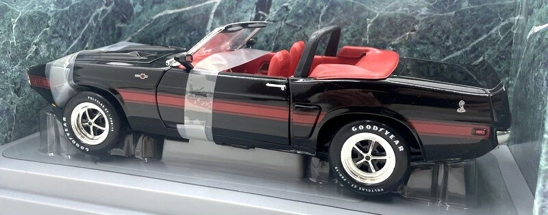 ERTL 1/18 Scale Diecast 7778 - 1969 Shelby GT-500 Convertible - Black/Red - Image 2 of 4