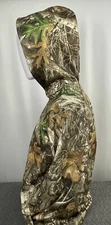 Realtree Men's MEDIUM Camo Hoodie with Front Zipped Pockets