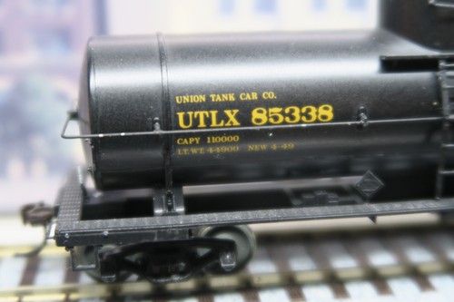 RED CABOOSE HO SCALE RC-3001-3 UNION UTLX 85338 TYPE 103 W 10K TANK CAR W/KD'S! - Picture 7 of 24