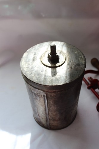 Antique Red Wood Hand Crank Rare 1 Qt Ice Cream Maker complete works - Picture 11 of 19