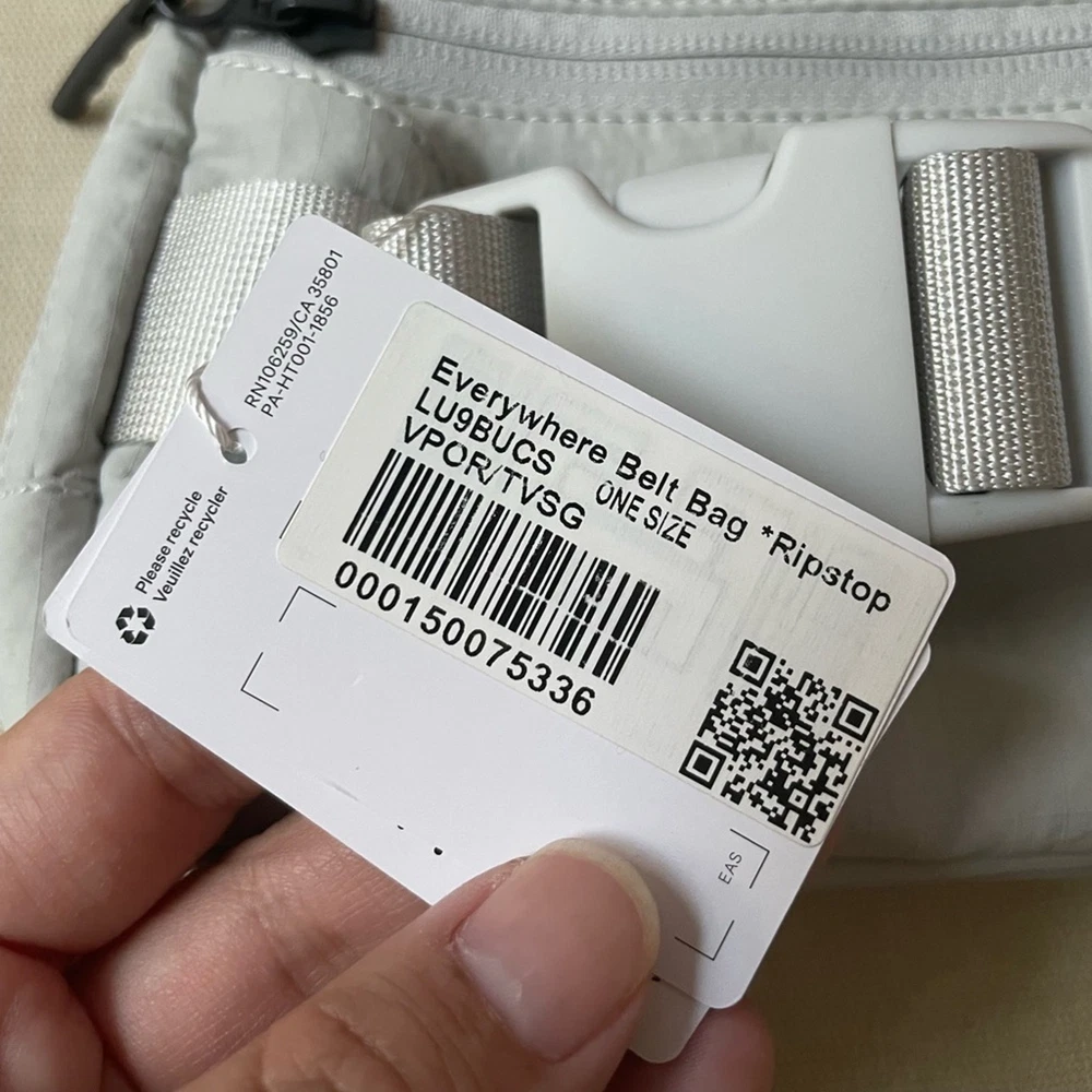 Everywhere Belt Bag Ripstop in Silver Drop
