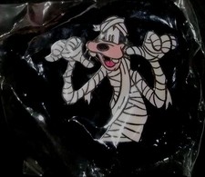 Disney Cast Exclusive ID Lanyard - Goofy as a Mummy Halloween - 2002