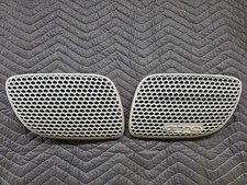 04-06 Pontiac Gto Kidney Grilles Lhrh Oem 92162540 92162542 Used