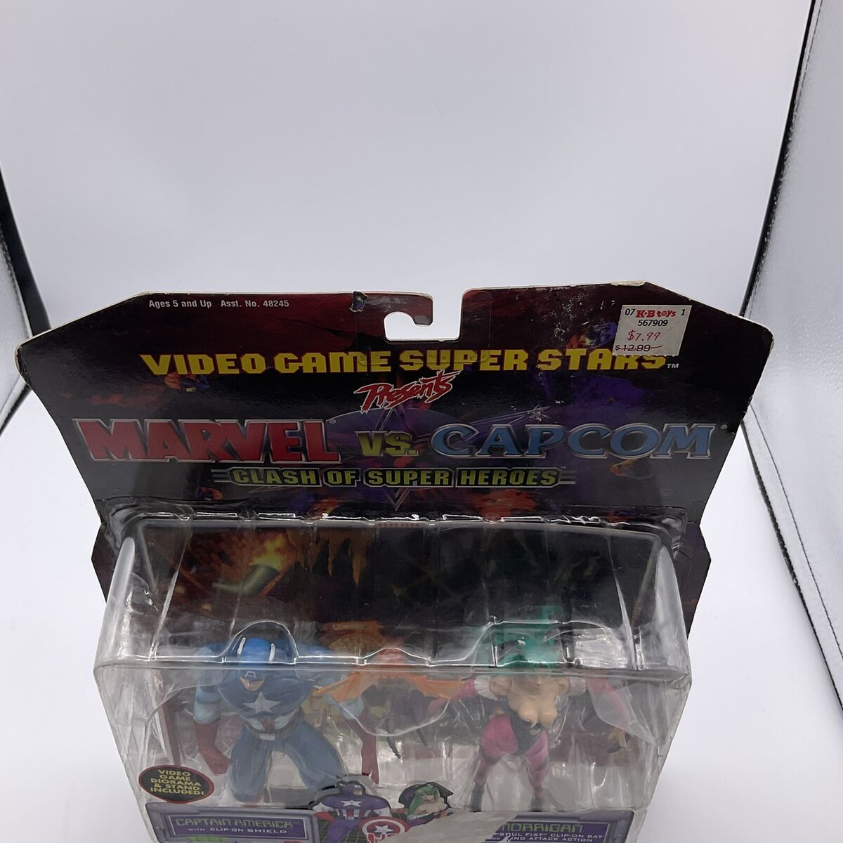 モリガン　カプコン　フィギュア　マーベル　vs カプコン　トイビズ 1999 ToyBiz Marvel vs Capcom Clash Of Super Heroes Captain