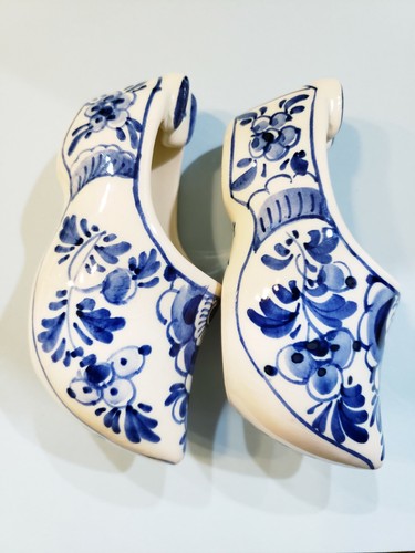 Delft Blue Shoe Ashtray Holland Dutch Clog Shoe Porcelain & 4 Mini Shoe Necklace - Picture 6 of 10