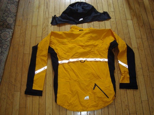 SHOWERS PASS EVENT YELLOW HOODED RAIN JACKET SIZE LARGE HARDLY WORN! - Picture 10 of 17