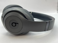 Beats by Dr. Dre Studio3 Wireless Over Ear Headphones - Gray