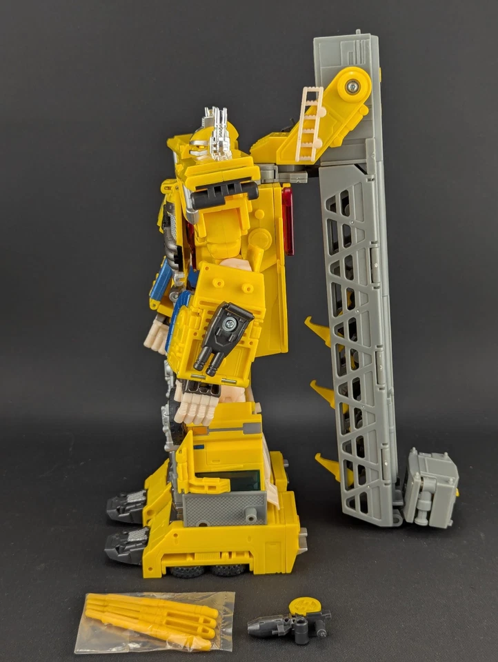 Transformers Universe Yellow Optimus Prime complete Hasbro 2003 Sams Club - Image 2 of 4