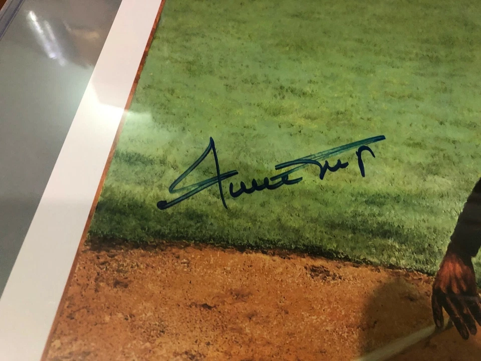 Willie Mays Autographed 14 x 21 Lithograph Stat Print # 484/1000 Beckett COA - Image 2 of 4