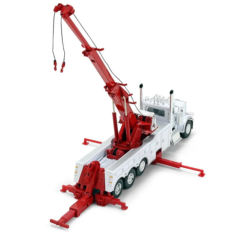 1/64 DCP WHITE PETERBILT 389 W/ CENTURY 1150 ROTATOR WRECKER - Image 4 of 4