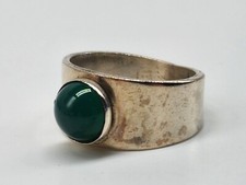 Vintage Size 6.5 Sterling Silver .925 Ring Simple Design Round Green Stone