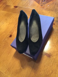 stuart weitzman chic pump