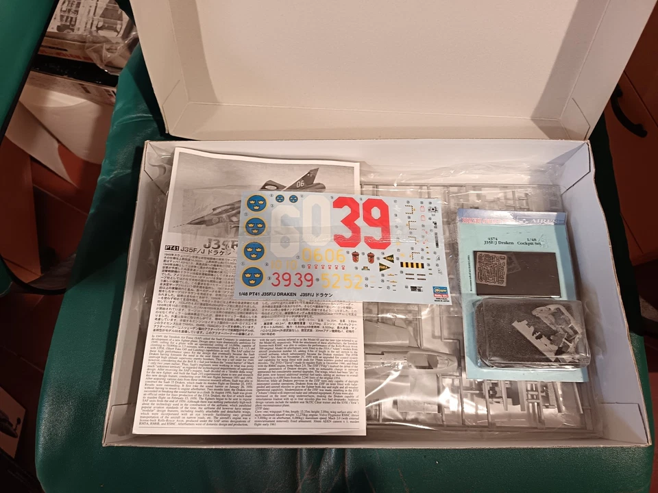 J35F/J Draken + Cockpit Aires - Hasegawa 1/48 - Immagine 2 di 2