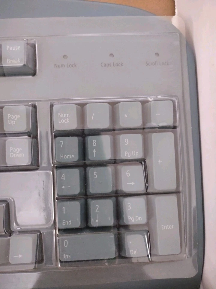 RARE VINTAGE 1996 ACER ASPIRE MODEL 6511 WINDOWS PS/2 EMERALD KEYBOARD RM0-KBRK - Image 2 of 4