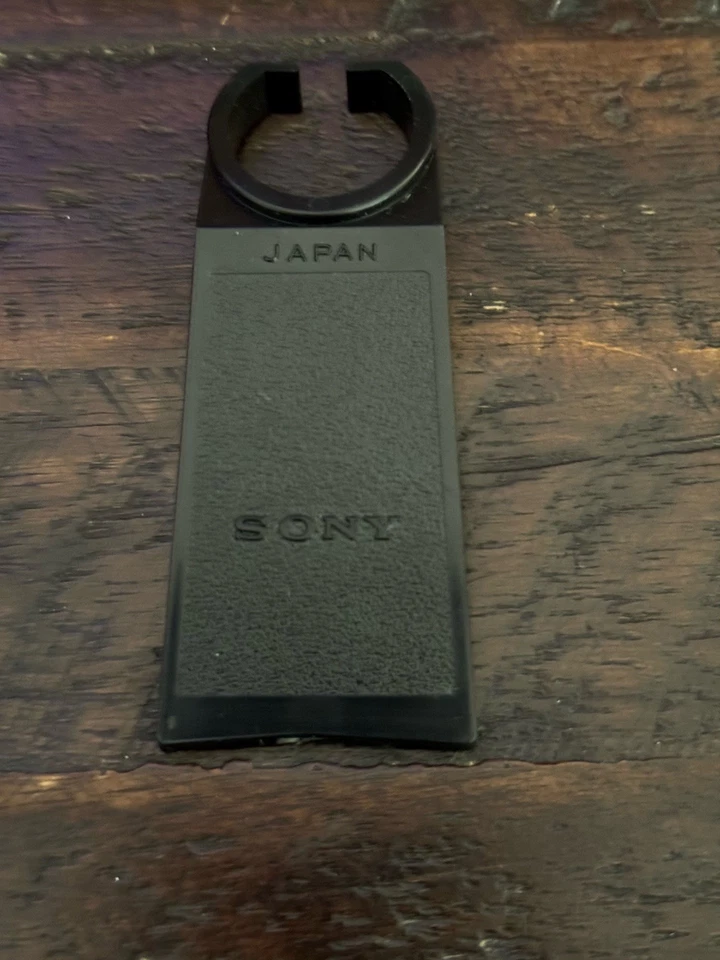 Sony F-96 Dynamic Microphone Stand with Case and Stand Perfect Condition Tested - Image 4 of 4