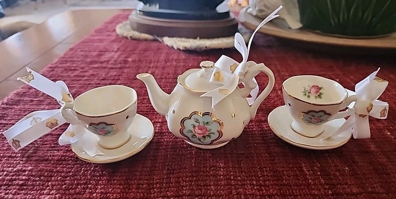 ROYAL ALBERT Porcelain Polka Rose Christmas Ornament Tea Set 3 Pc Country MINIS