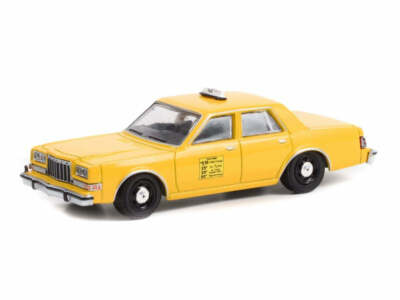 1984 Dodge Diplomat Taxi - Thelma & Louise 1:64 Scale Model - Greenlight 44945F