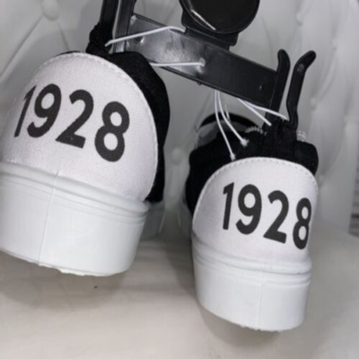Disney Mickey Mouse Slip On 1928 Star Black White Sneakers  display picture 2