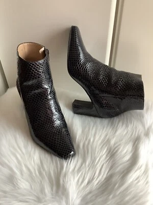 Chaussures Bottines CUIR noir doublées Cuir "MINELLI " T.39 État NEUF Talon : 7 - Photo 1/4