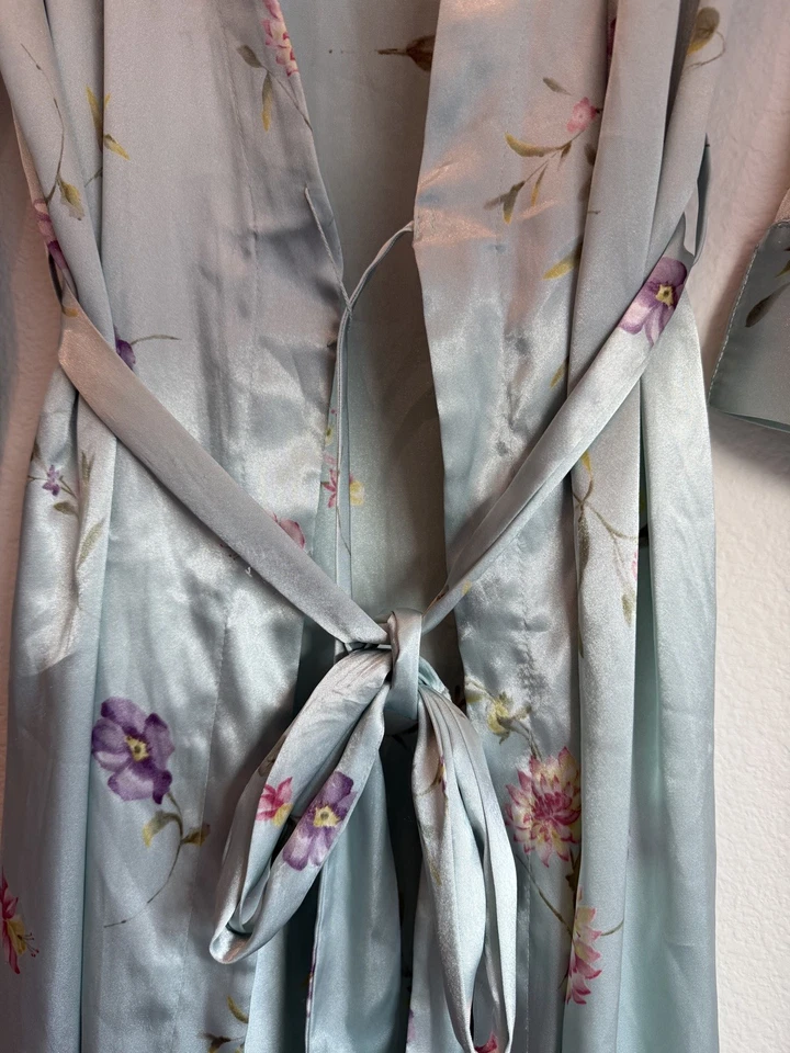 Vintage JONES NEW YORK Satin Robe Floral Satin - Image 3 of 4