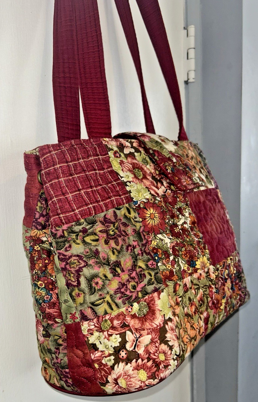 Donna Sharp Quilted Cottagecore Patchwork Colorbl… - image 2