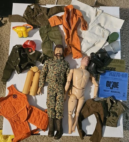 VINTAGE GI JOE 1960s LOT 2 FIGS Space, Army, With Accessories
