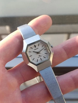 Montre vintage Ricoh Riquartz 590 - Photo 1/4