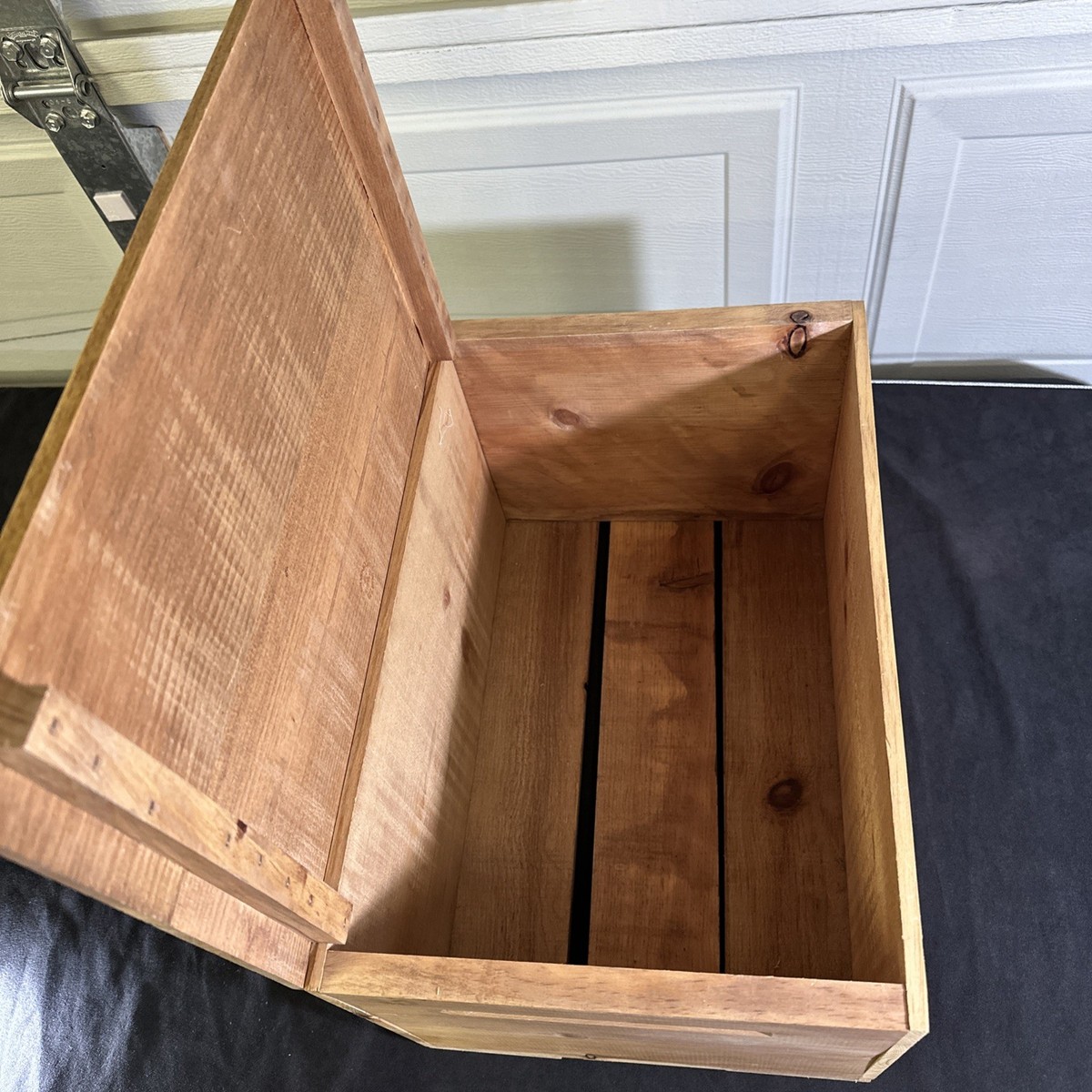 Vintage 1989 1990 Coors Winterfest Cedar Wood Beer Crate Box Rare
