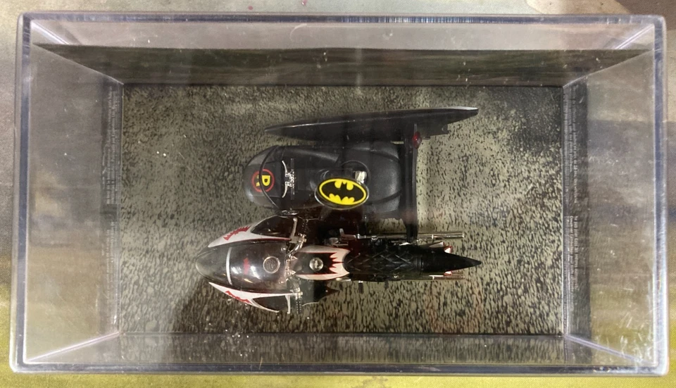 Eaglemoss Batman Automobilia #30 Batman Classic TV Series (Batcycle) 1:43 - Image 2 of 3