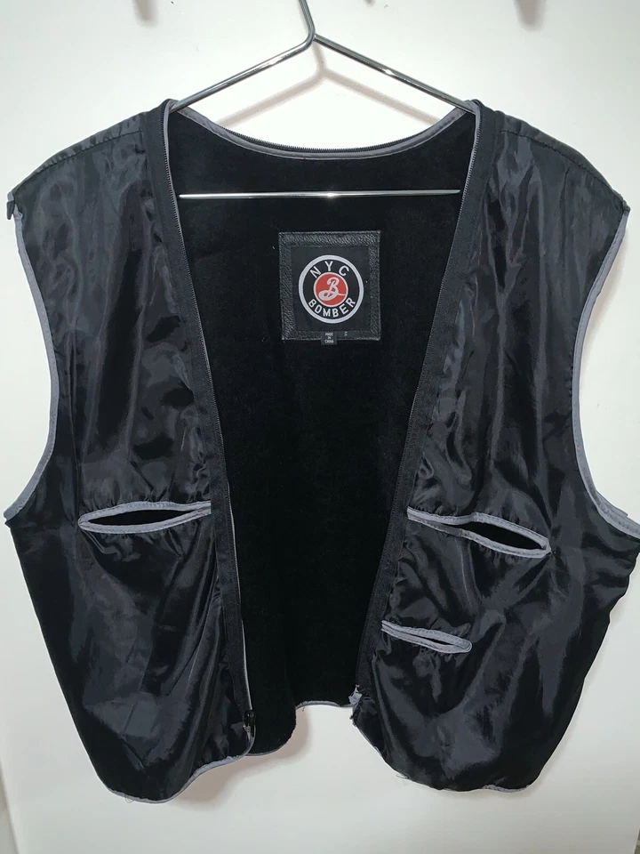 Chaqueta de bombardero de cuero con chaleco NYC Foto 3 de 4