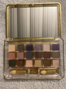 estee lauder deluxe eyeshadow compact