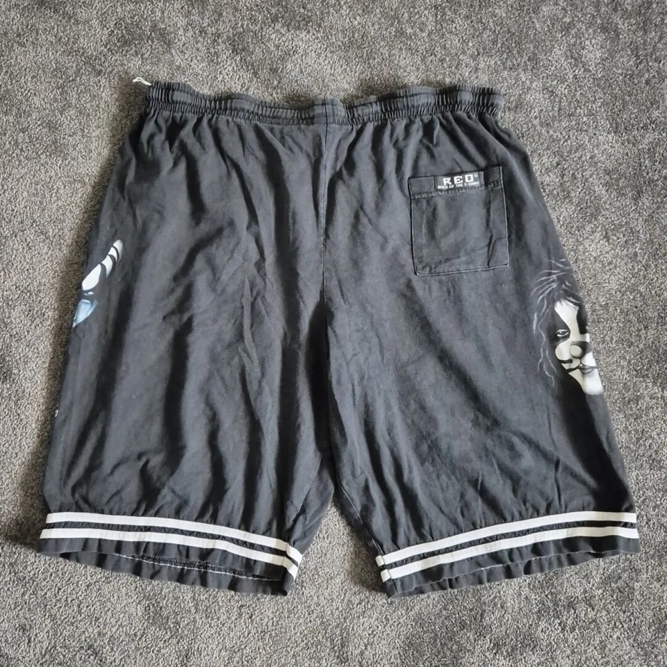 CAMISETA KISS Rock Band Vintage REO ROCK OF THE Pantalones Cortos Negros Para Hombre Foto 2 de 4