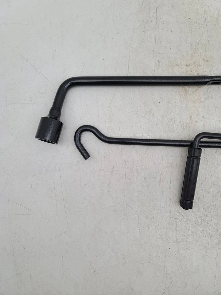 2007-2017 Ford Expedition Spare Tire Emergency Jack Tools Kit Oem - Image 2 of 4