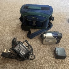 JVC Digital Video Camera GR-D73EK Handheld MiniDV Silver - adaptor and spare bat